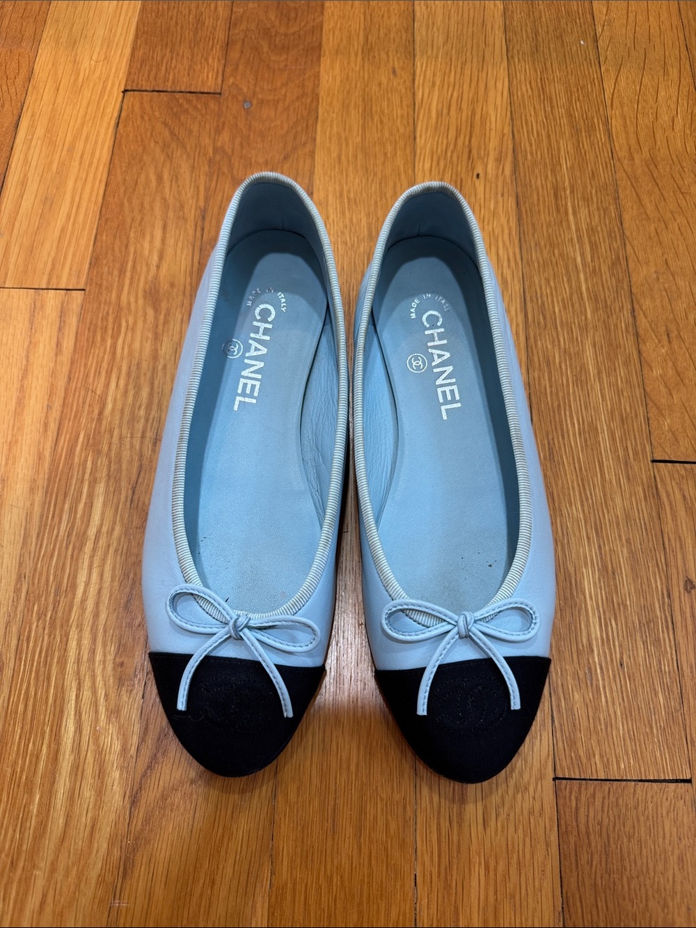 CHANEL Two-Tone Bow Cap-Toe Ballet Flats in Light Blue & Black